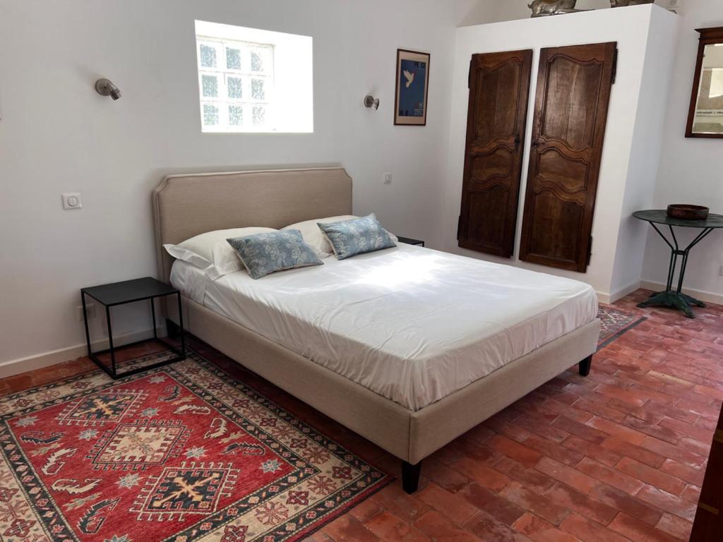 Bed and Breakfast Bergerie Montjustin Exterior foto